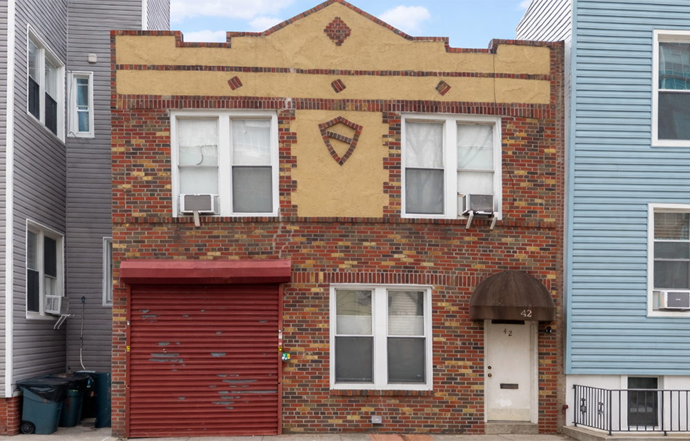 Investment Property Realty Group closes $2.9 million sale of 42 Richardson St.